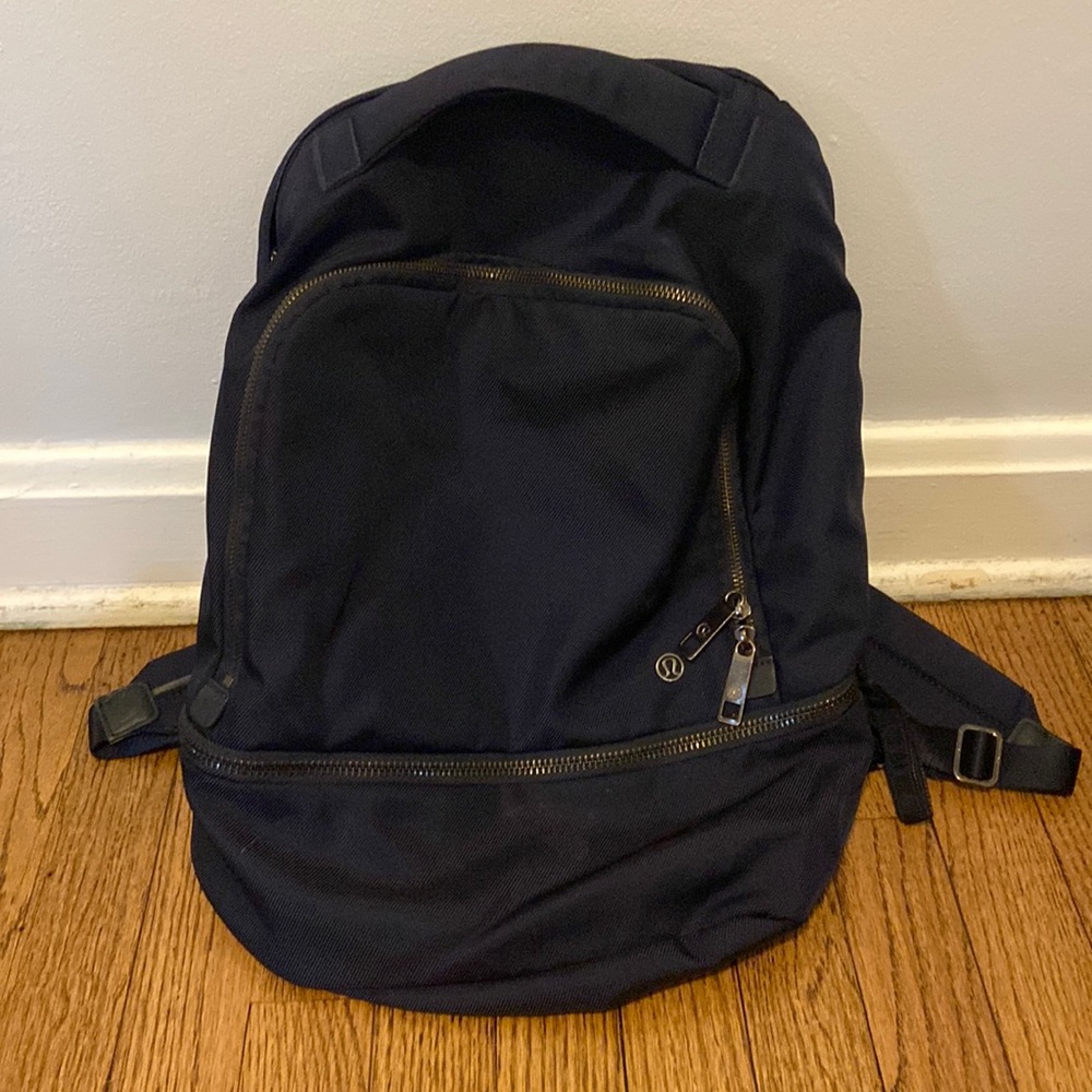 Lululemon navy blue backpack